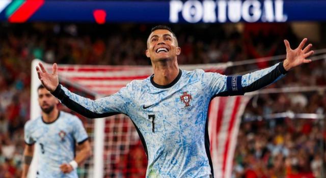 开云体育官网app下载-廉颇老矣？39岁C罗用职业生涯900球证明自己不老！