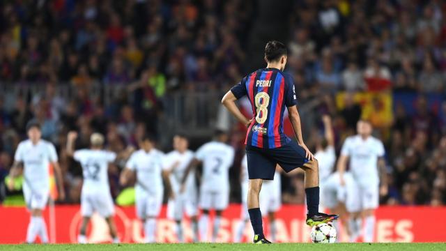 开云体育官网app下载-国家德比前遭遇欧冠重挫 忐忑巴萨遇上平静皇马