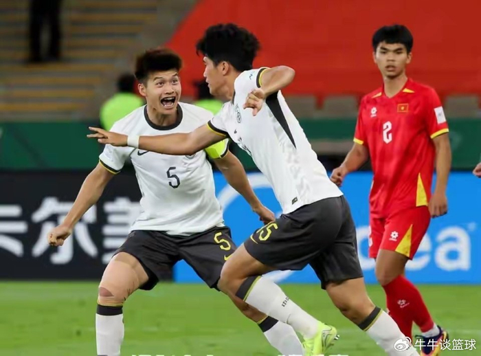 开云体育官方网站-彭啸或遭挖角！与山东泰山合同仅剩2个月，曾表示最喜欢北京国安|U23|国足|U23亚洲杯|李昊|中超_新浪体育_新浪新闻