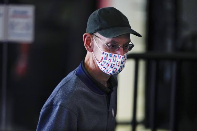 萧华渴望深化赛制改革 季中锦标赛正在孕育中